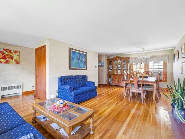 30 Elda Rd, Framingham MA 01701