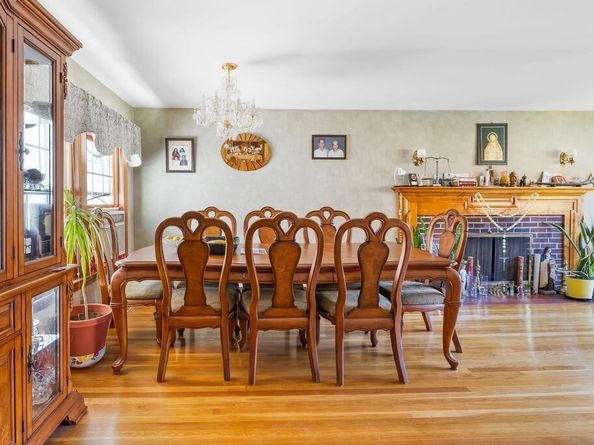 30 Elda Rd, Framingham MA 01701