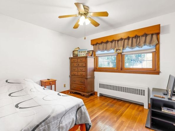 30 Elda Rd, Framingham MA 01701