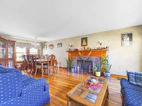 30 Elda Rd, Framingham MA 01701