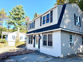 200 Main St