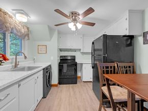 200 Main St, Sturbridge MA 01566