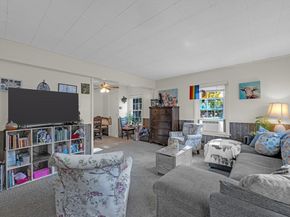 200 Main St, Sturbridge MA 01566