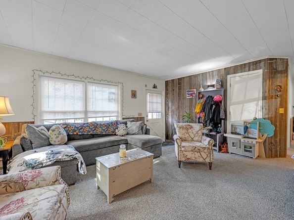 200 Main St, Sturbridge MA 01566