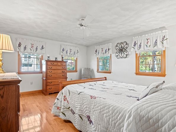 27 Fairview Avenue, Wilmington MA 01887