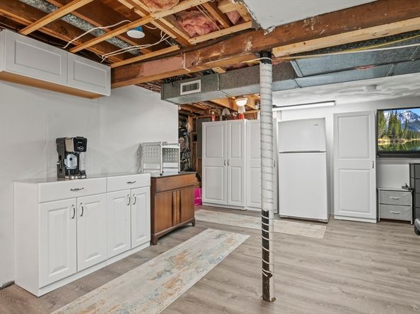27 Fairview Avenue, Wilmington MA 01887