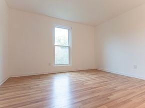 4 Kennedy Lane 49, Milford MA 01757