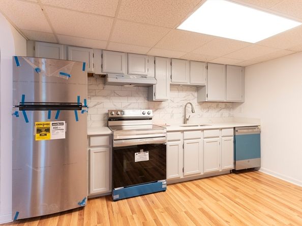 4 Kennedy Lane 49, Milford MA 01757
