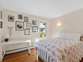 3 Oak St, Marblehead MA 01945