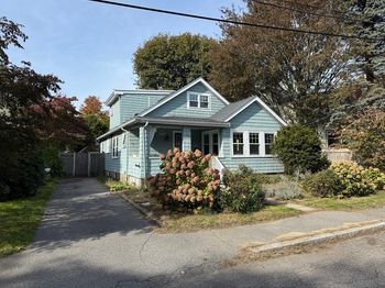 3 Oak St