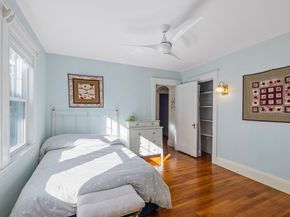 3 Oak St, Marblehead MA 01945