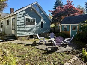 3 Oak St, Marblehead MA 01945
