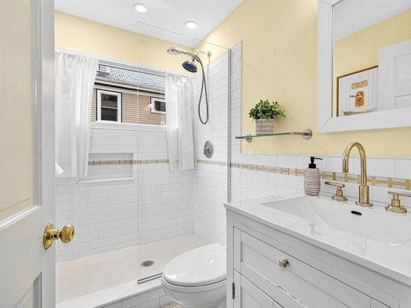 24 Newbern St 24, Boston MA 02130
