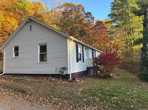 28 E Brookfield Rd, North Brookfield MA 01535
