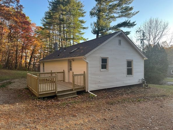 28 E Brookfield Rd, North Brookfield MA 01535