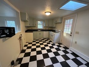 28 E Brookfield Rd, North Brookfield MA 01535