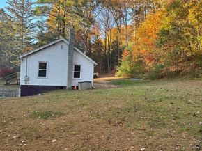 28 E Brookfield Rd, North Brookfield MA 01535