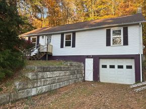 28 E Brookfield Rd, North Brookfield MA 01535
