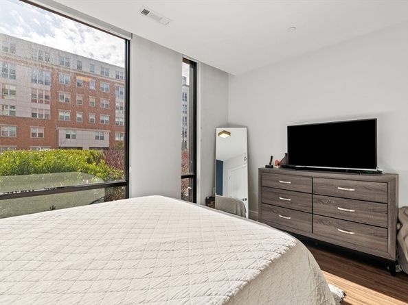 99 Sumner St 101, Boston MA 02128