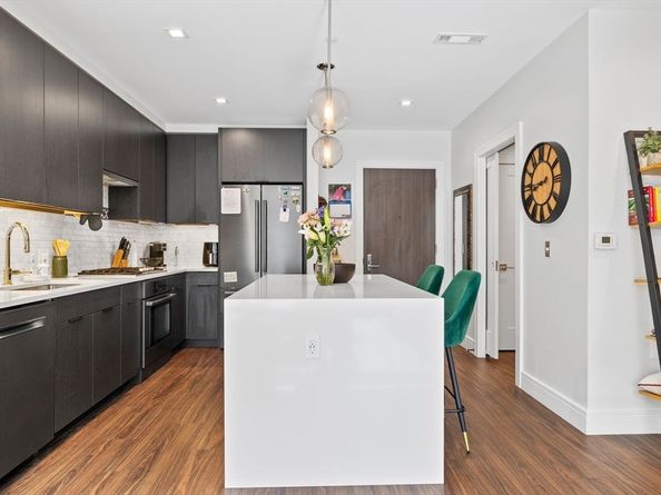 99 Sumner St 101, Boston MA 02128