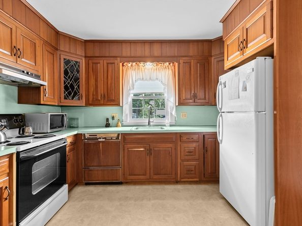 109 Fullerton Ave, Whitman MA 02382