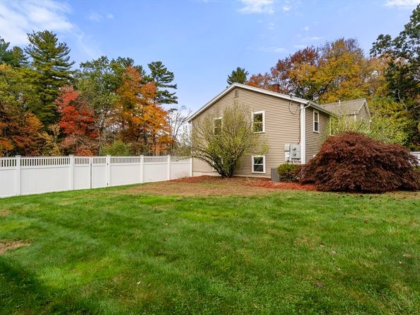 56 Paul Rd, Holliston MA 01746
