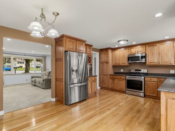 56 Paul Rd, Holliston MA 01746