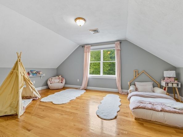 30 Forest St, Newbury MA 01922