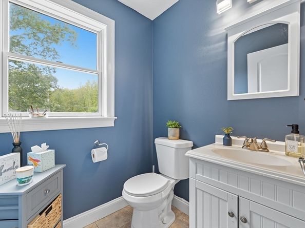 30 Forest St, Newbury MA 01922