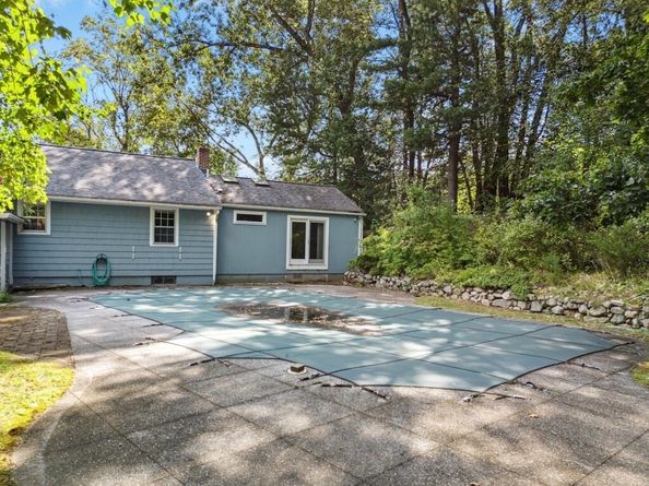 94 Goodmans Hill Rd, Sudbury MA 01776