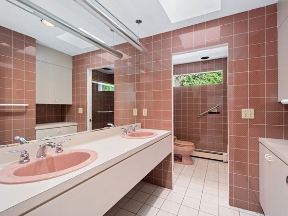 94 Goodmans Hill Rd, Sudbury MA 01776