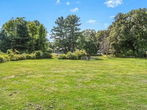94 Goodmans Hill Rd, Sudbury MA 01776