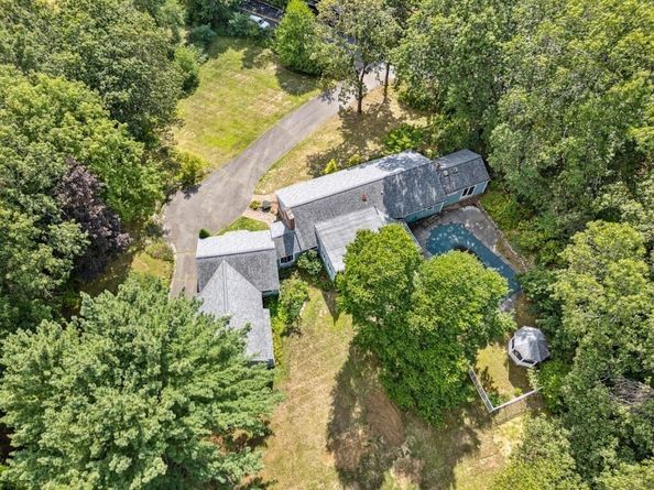 94 Goodmans Hill Rd, Sudbury MA 01776
