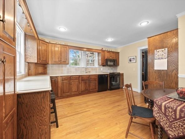 111 Shawmut St, Quincy MA 02169