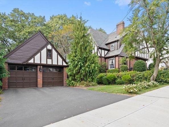 111 Shawmut St, Quincy MA 02169