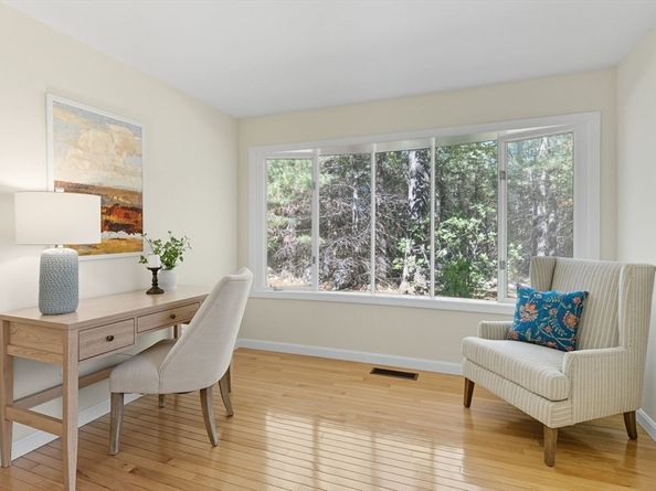 8 Fox Hollow 8, Wayland MA 01778