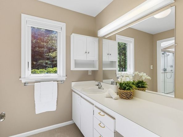 8 Fox Hollow 8, Wayland MA 01778