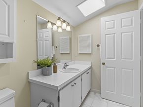 8 Fox Hollow 8, Wayland MA 01778