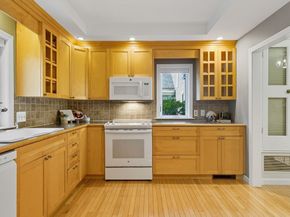 8 Fox Hollow 8, Wayland MA 01778