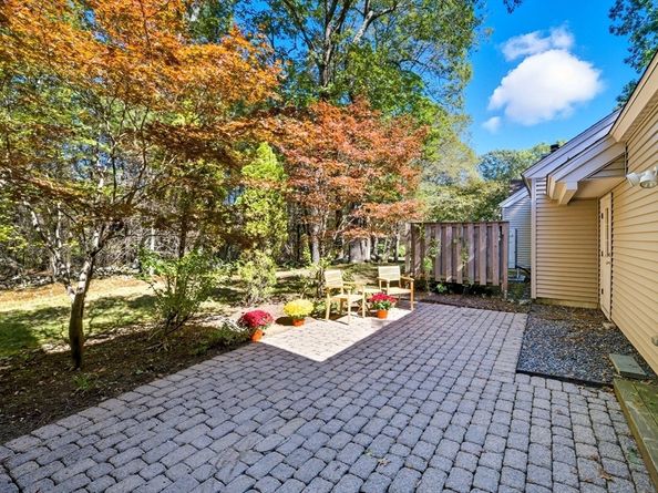 8 Fox Hollow 8, Wayland MA 01778