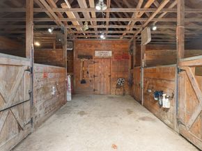 34 Roberts Rd, Boxford MA 01921