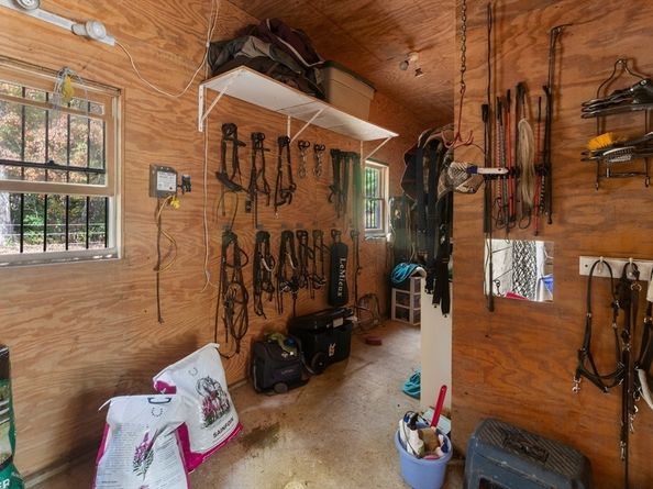 34 Roberts Rd, Boxford MA 01921