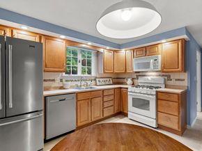 10 Rawson Hill Road, Newburyport MA 01950