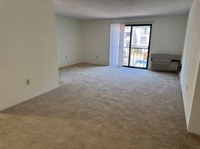 6 Village Rock Lane 17, Natick MA 01760