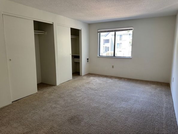 6 Village Rock Lane 17, Natick MA 01760