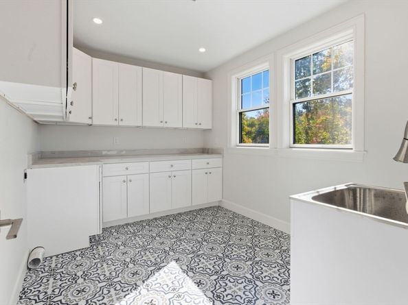 131 Maple St, Scituate MA 02066