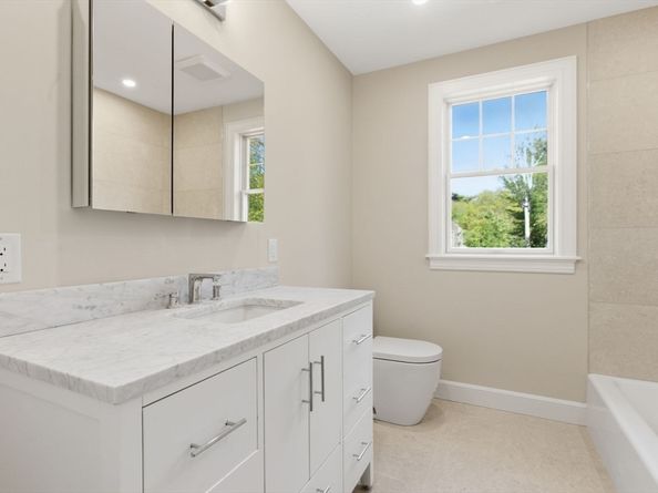131 Maple St, Scituate MA 02066