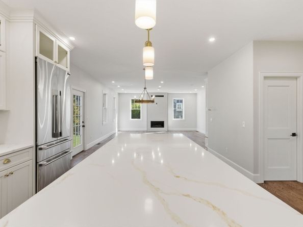 131 Maple St, Scituate MA 02066