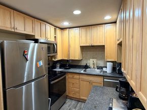 271 Boston Post Rd E 4, Marlborough MA 01752