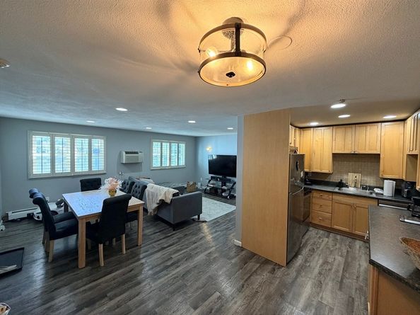 271 Boston Post Rd E 4, Marlborough MA 01752